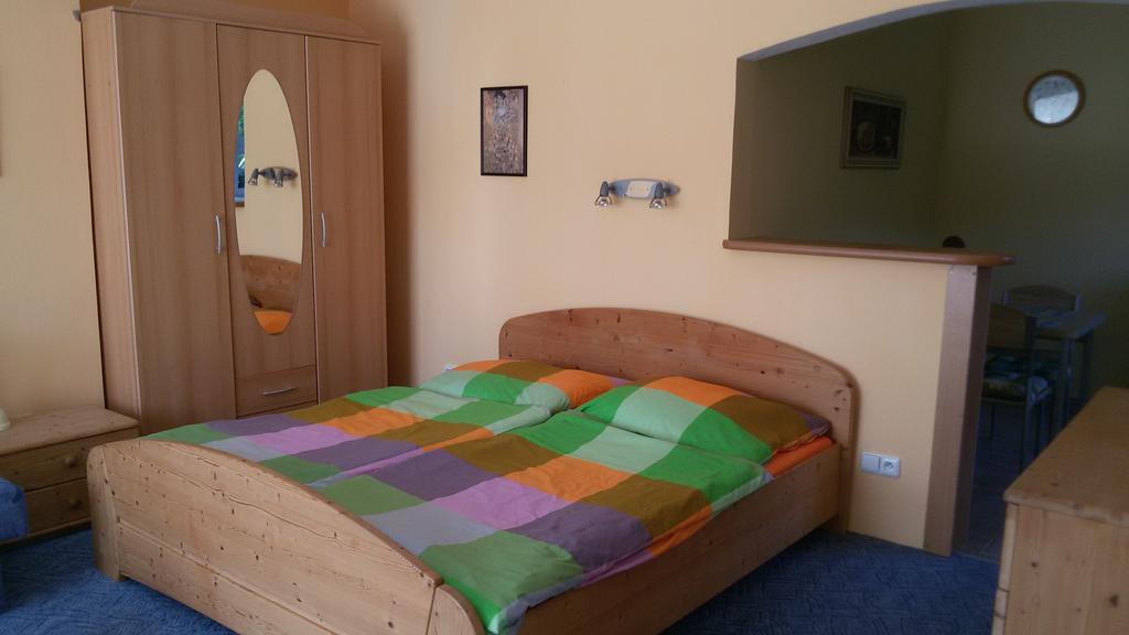 Apartment Amelie Roznov pod Radhostem Ngoại thất bức ảnh